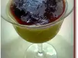 Receita Mousse de pêssegos com calda de figos e uva