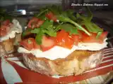Receita Bruschetta de queijo, tomate e rúcula