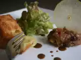 Receita Camembert frito, compota picante de maça verde e salada de folhas