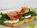 Receita Bruschetta de mozarella, rúcula e presunto