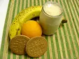 Receita Iogurtes de banana, laranja e bolacha