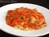Receita Spaguetti em molho de tomate e cebola caramelizada