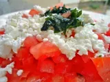 Receita Salada de tomate com queijo cottage e manjericão