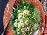 Receita Salada de camarão com folhas verdes