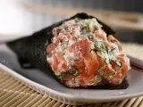 Receita Temaki com salmão, cebolinho e queijo filadélfia!