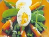 Receita Aspargos, ovos cozidos e verduras da estação