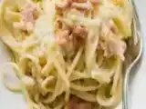Receita Espaguete com peito de peru e molho de manjericão