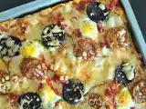 Receita Pizza de enchidos com ovos de codorniz