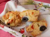 Receita Queques de queijo de cabra, azeitonas e bacon
