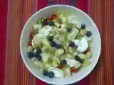 Receita Salada queijo de cabra, pêra e frutos silvestres com molho mel e lima