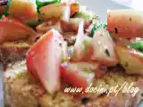Receita Tiborna de broa de milho com tomate e manjericão