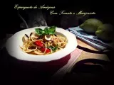 Receita Esparguete de amêijoas com tomate e manjericão