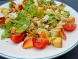 Receita Salada de perú, mozarela e tomate cereja