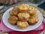 Receita Bolinho de atum, tomate e queijo feita (muffins salgados)