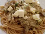 Receita Esparguete integral com molho de cogumelos e feta