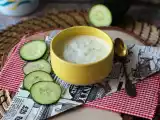 Receita Molho de iogurte grego, pepino e cebola