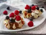 Receita Waffles de frutas, chocolate e creme mascarpone