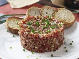 Receita Tartare de fuet: releitura ibérica do tradicional steak tartar