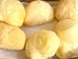 Receita Como fazer pão de queijo congelado na air fryer? (fica perfeito!)