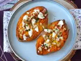 Receita Batata doce assada com ovo, feta, mel e nozes