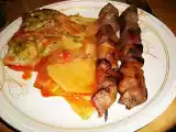 Receita Espetadas de porco com ananás & grattin de batata