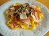 Receita Tagliatelle com espargos e presunto