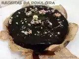 Receita Bolo integral de banana com calda de pêssego e cobertura de chocolate meio amargo