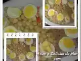 Receita Atum e delicias do mar com grão e ovo cozido