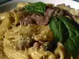 Receita Penne ao molho cremoso de curry, filé e passas