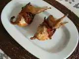 Receita Codornizes agasalhadas em bacon e recheadas com cogumelos
