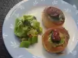 Receita Vol-au-vents de bacalhau e espinafres com salada de feijão verde e aipo