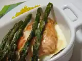 Receita Salmão gratinado com aspargos verdes e alcaparras