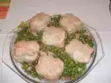 Receita Popietes de perú com ervilhas e bacon