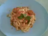 Receita Macarrão com camarão, tomate e manjericão