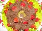 Receita Bolo de baunilha com cobertura de chocolate e morangos