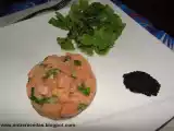Receita Tartare de salmão com ovas de capelin e salada verde