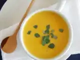 Receita Sopa de abóbora assada com manjerona