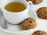 Receita Cookies de chocolate amargo e cerejas secas