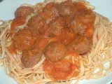 Receita Linguini com almôndegas e molho de tomate