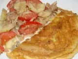 Receita Omelete de delícias do mar e cogumelos com salada de tomate