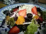 Receita Salada de frango, laranja e morangos com molho rosa