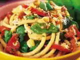 Receita Bucatini com gorgonzola, presunto e espinafre