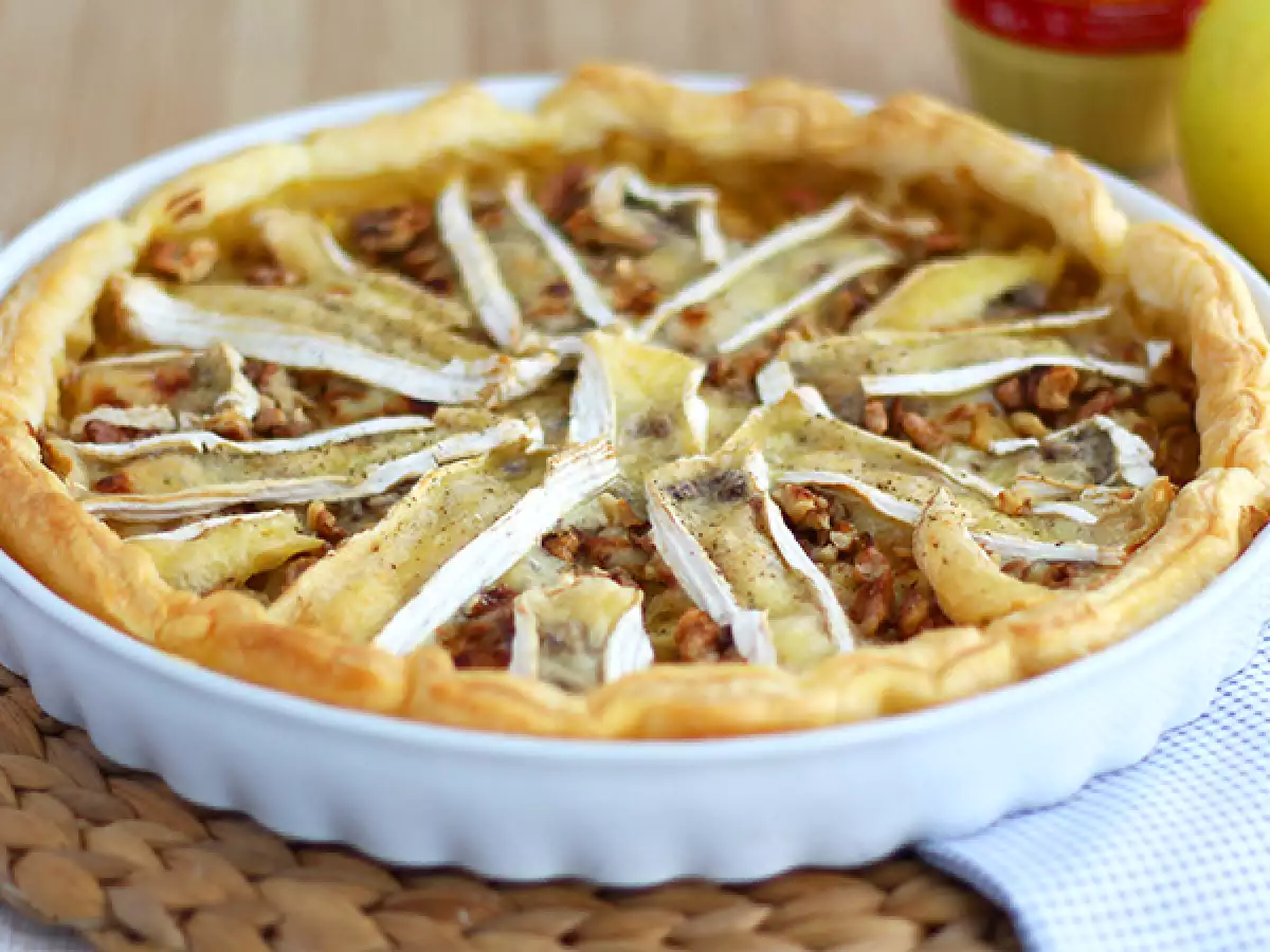 Receita Tarte de queijo camembert e maçã