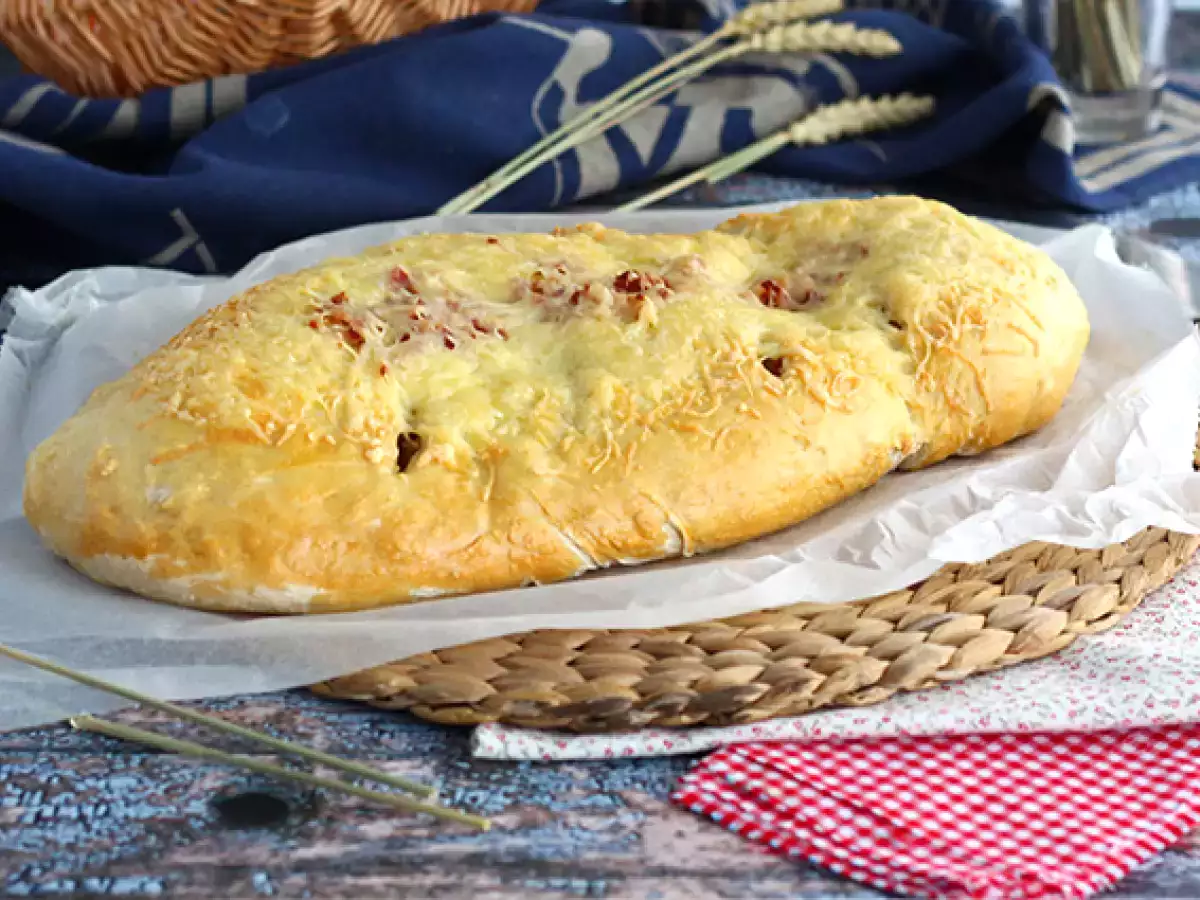 Receita Fougasse com cebola e bacon (pão recheado francês)