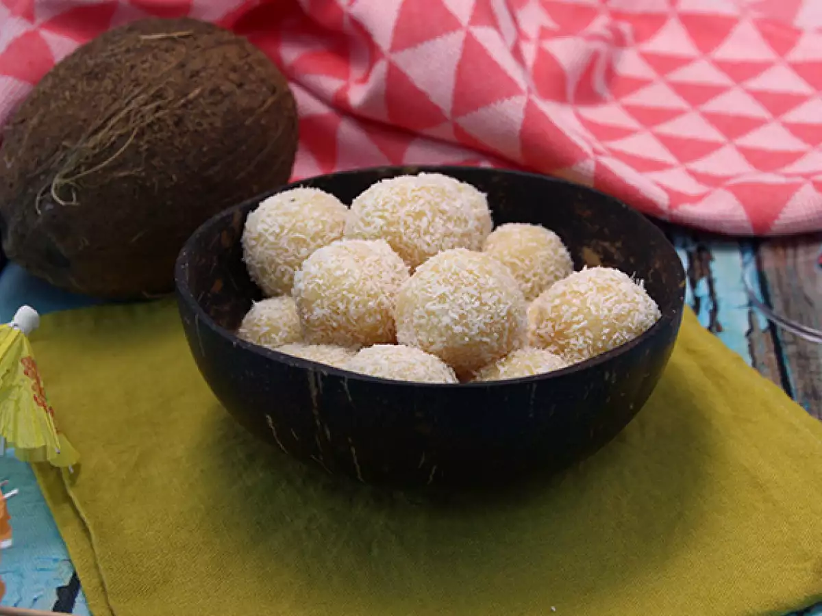 Receita Beijinho tradicional, a receita fácil de docinho de coco para dias de festas