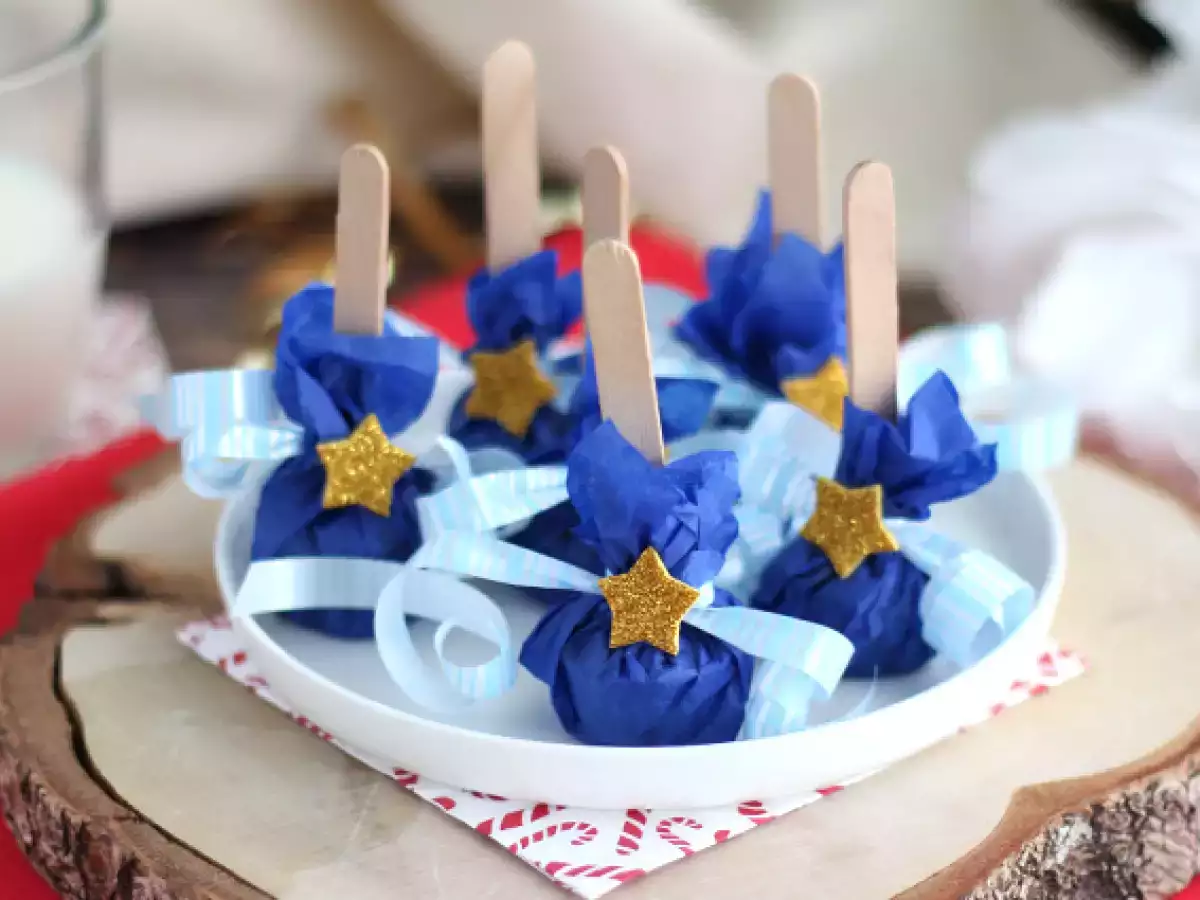 Receita Pirulito para fazer chocolate quente: chocolate branco + biscoito de canela