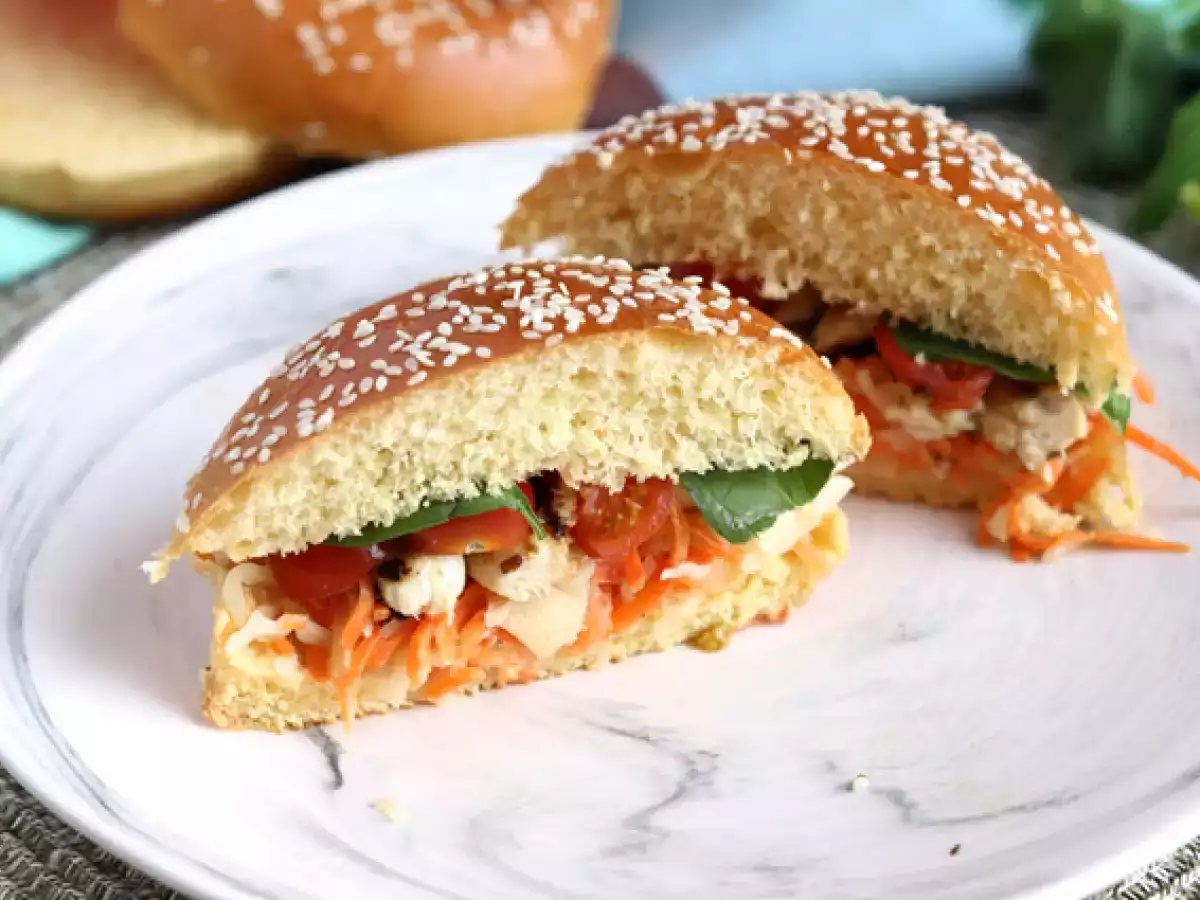Receita Sanduíche de frango marinado com salada