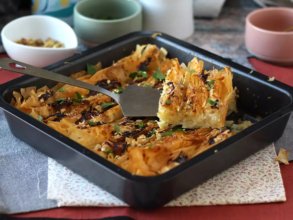 Receita Crinkle cake salgado, com queijo de cabra e mel