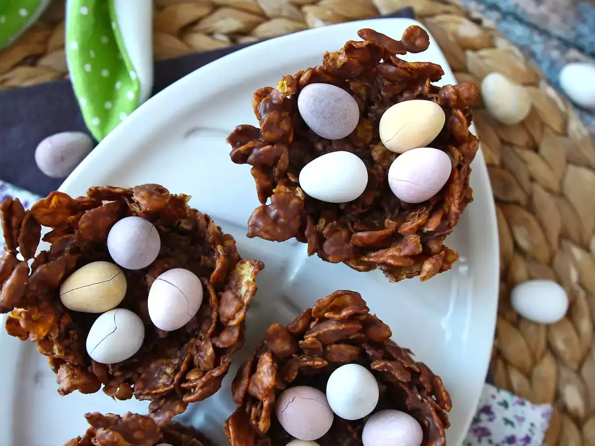 Receita Ninho de páscoa crocante de chocolate com mini ovinhos