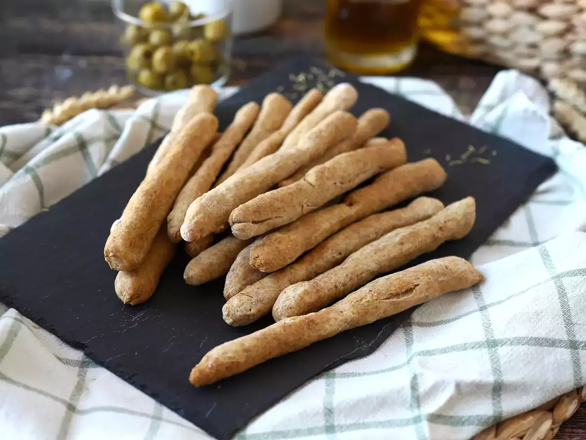 Receita Grissini (palitinho de pão) caseiro, saudável e com ervas